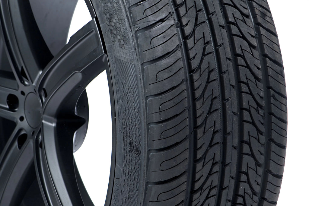 All-Season Tire 255/45R19 104Y H3286