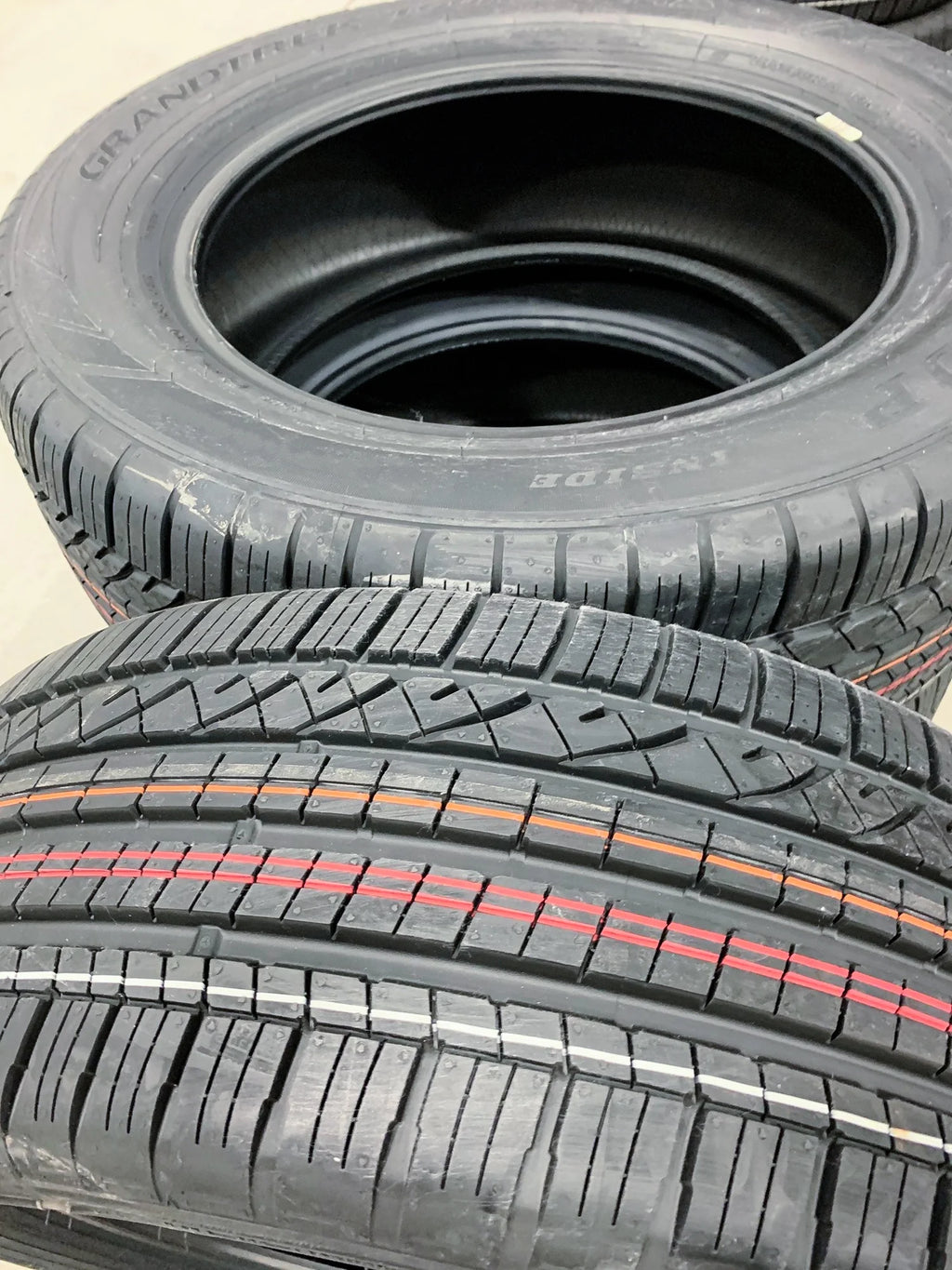 255/50R19 107H Tire T388778