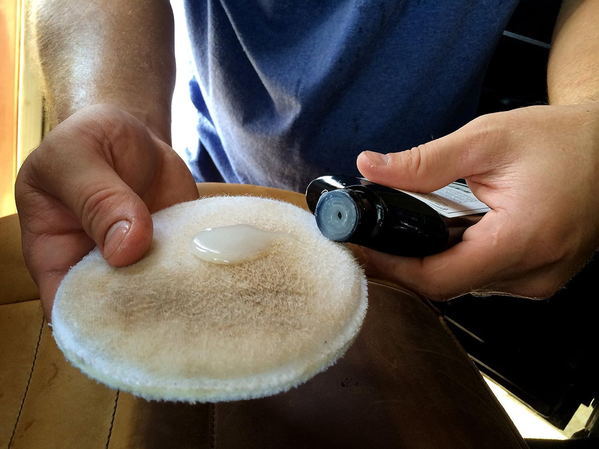 Leather Conditioning and Cleaning Applicator Pads 2-Pack H937965