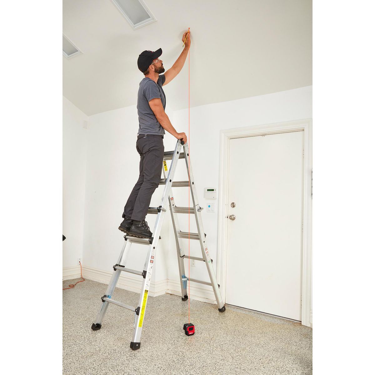 100 ft. Self-Leveling 3-Dot Laser Level O476