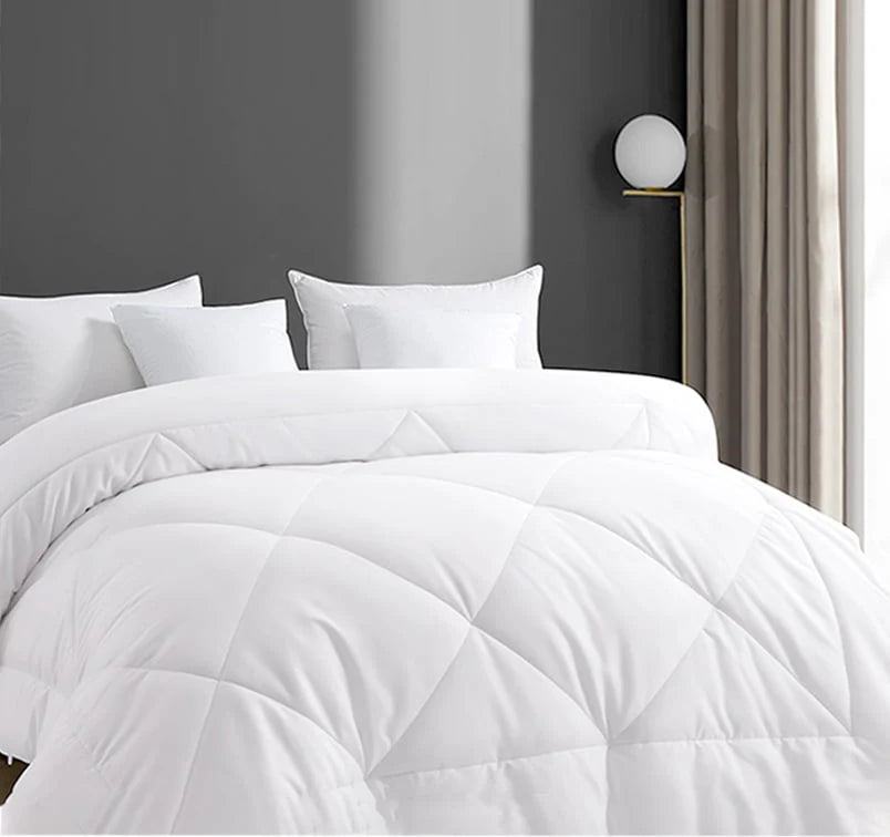 Queen White Down Alternative Comforter P8356