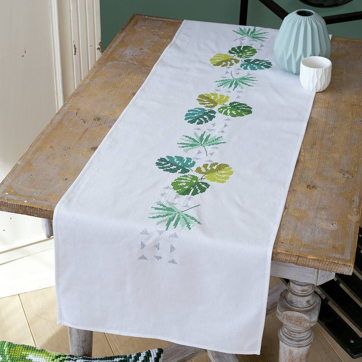 Botanical Leaves Table Runner Embroidery Kit K2192