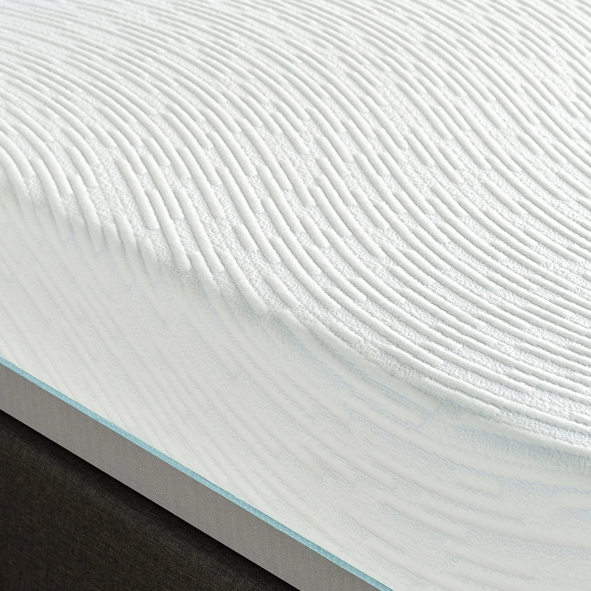 8 Memory Foam Queen Mattress M120085