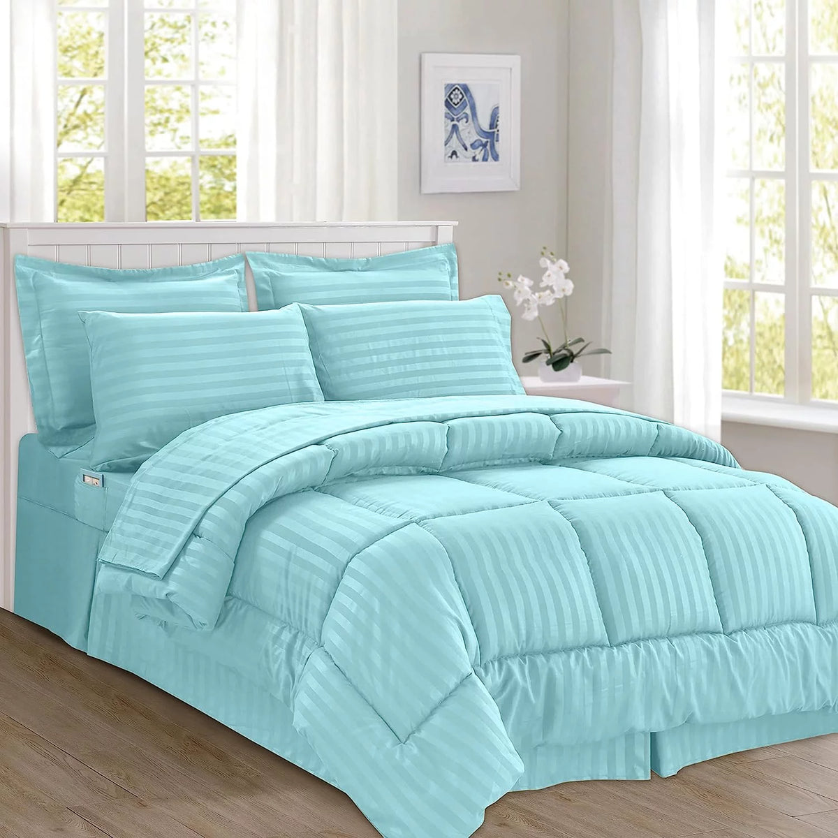 8 Piece Striped Comforter Set King California Size T459