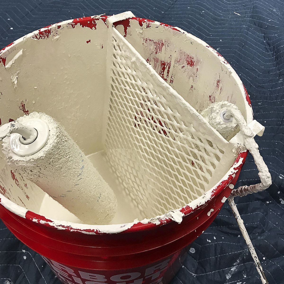 5 Gallon Paint Bucket Grid Y9890