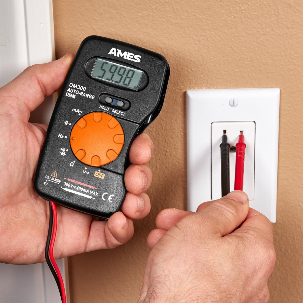 Pocket Sized Digital Multimeter Q8976