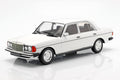 White 1:18 Mercedes-Benz 230E Q5578