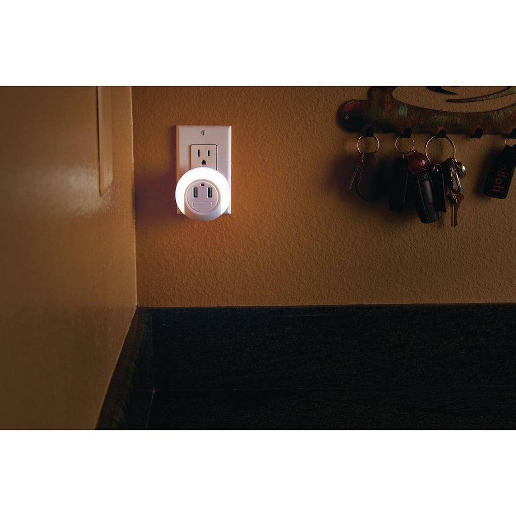 USB Port Charger and Night Light E935480