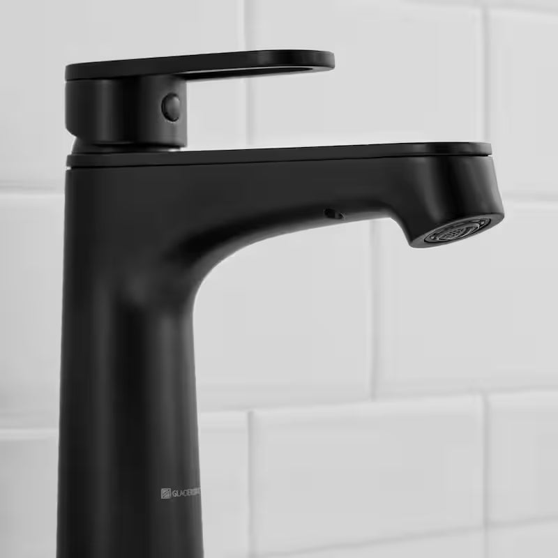 Single Hole Single-Handle Bathroom Faucet in Matte Black W473